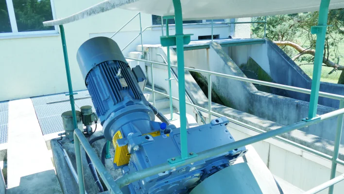 Industriegetriebe der Baureihe X mit IE3-Drehstrommotor 