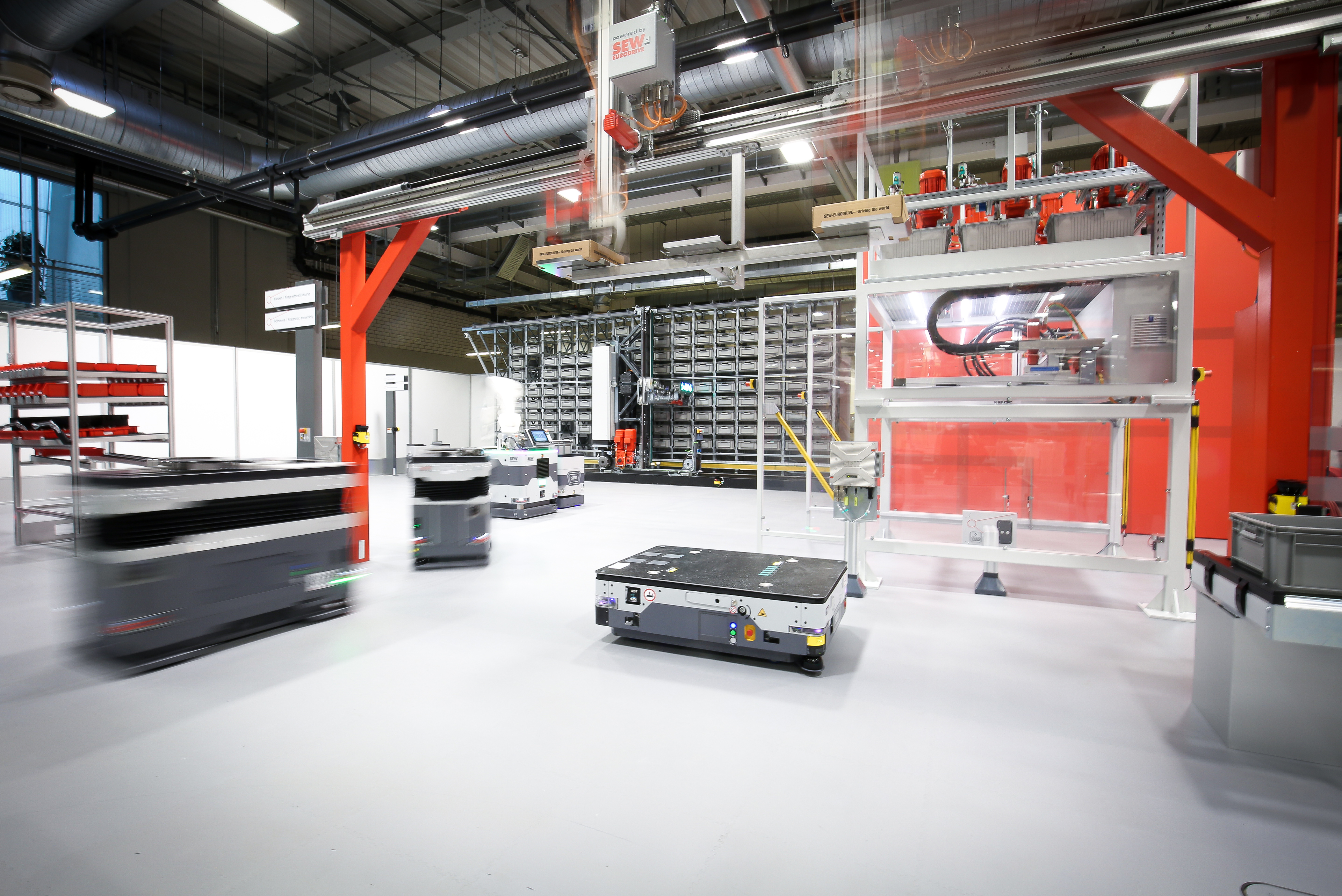 Mobile transport systems in the Industry 4.0 trade fair model