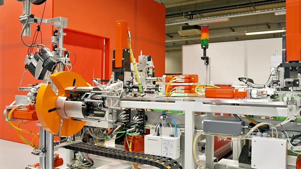 Maschinenautomatisierung im Großmodell mit Ralf Niedermowwe