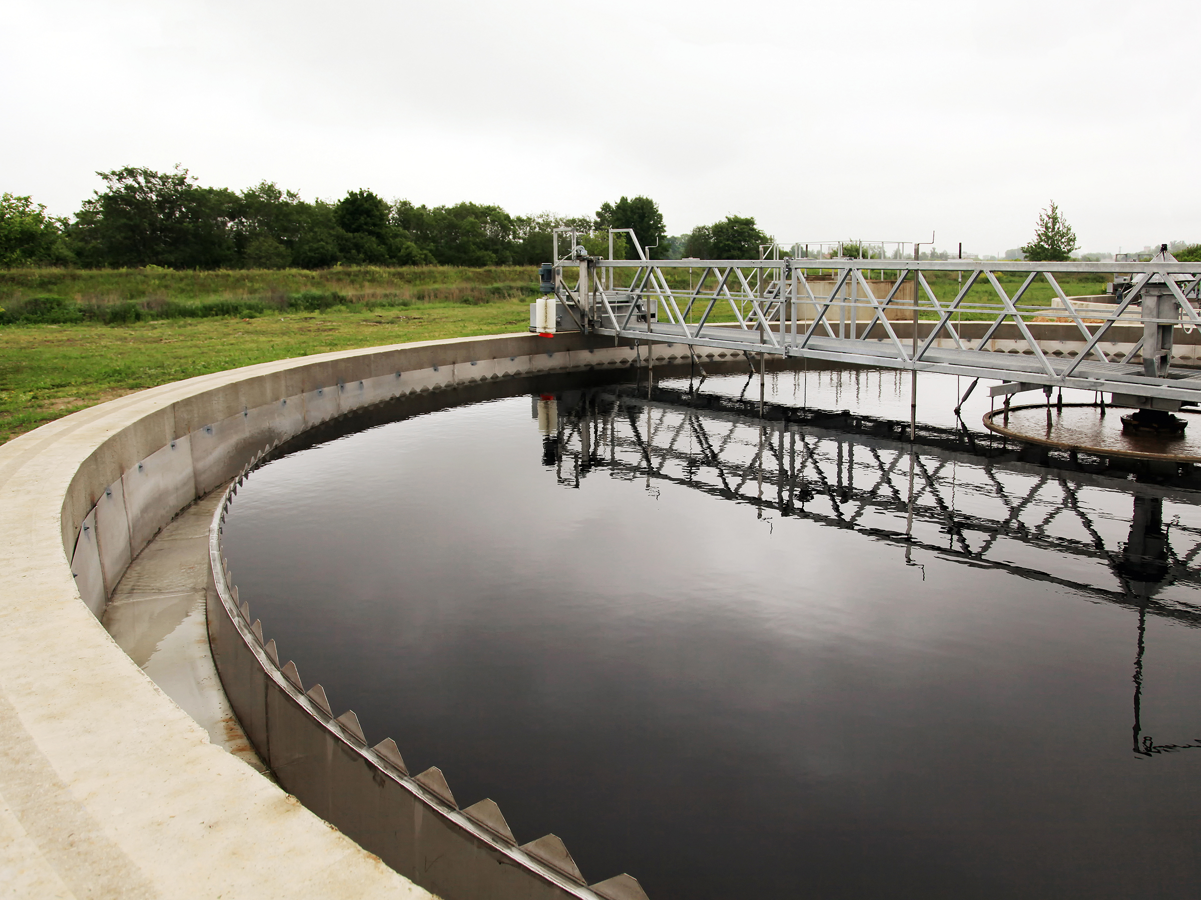 Clarifier in the sewage treatment plant in Kleinsteinbach