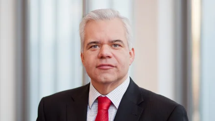  Stefan Brill