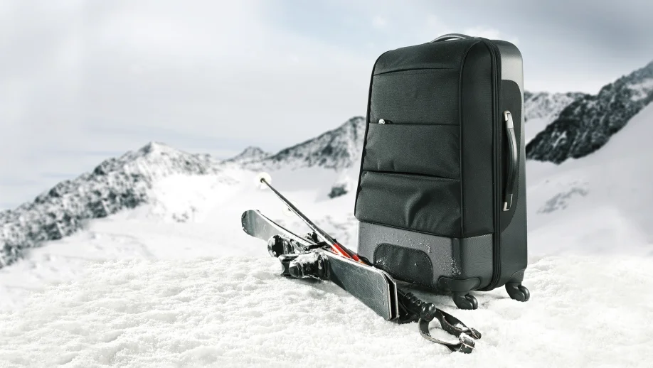 Oversize baggage with skis and snowboards